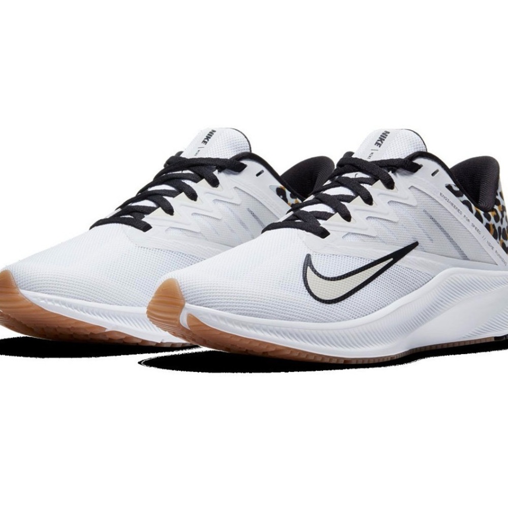Nike Women's Quest 3 Premium Running Sneakers size 9.5